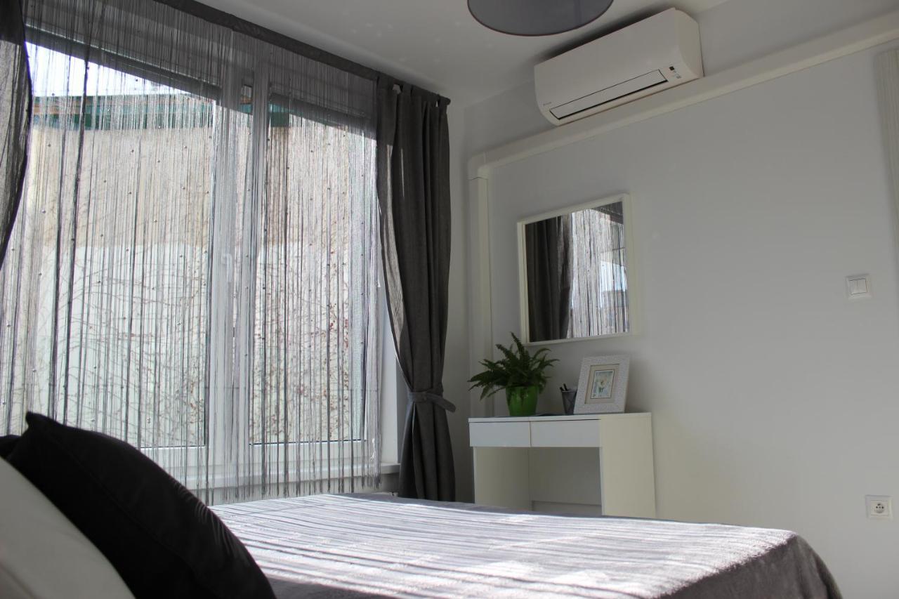 Leo Apartment Free Parking - Augusta Μπρατισλάβα Εξωτερικό φωτογραφία